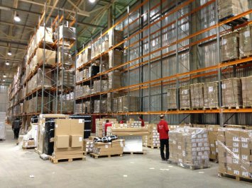DPD, ведущая служба экспресс-доставки, доверяет свой склад «СОЛВО»